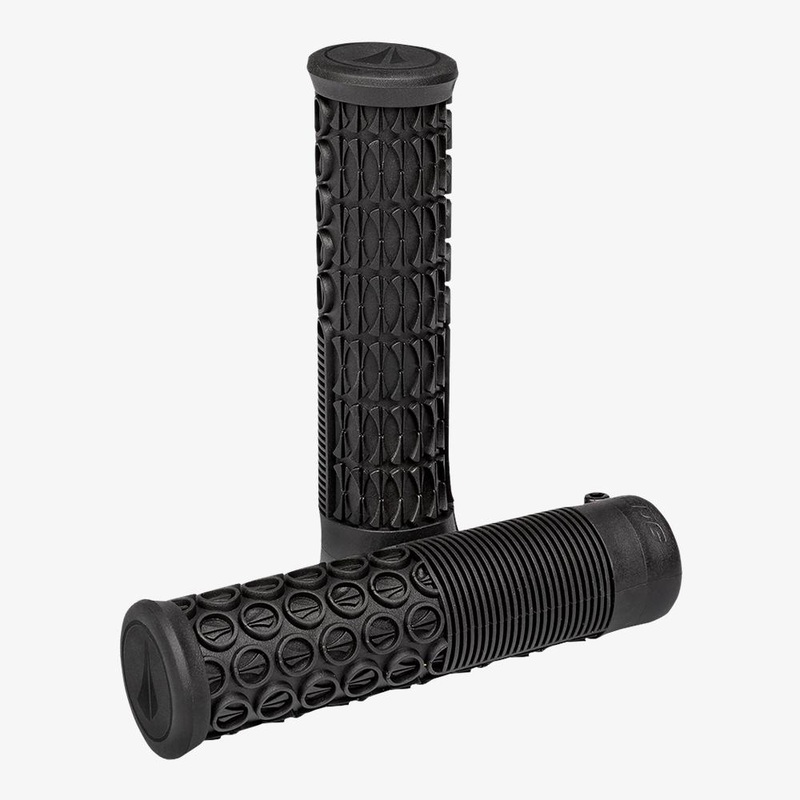 SDG Thrice 33 Lock-On Grips