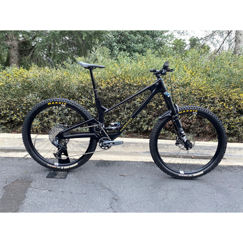 Forbidden Druid V2 SRAM GX T-Type w/ Fox Suspension, Stardust (Black) 29" / 29", S3 (Large) Lightly Used