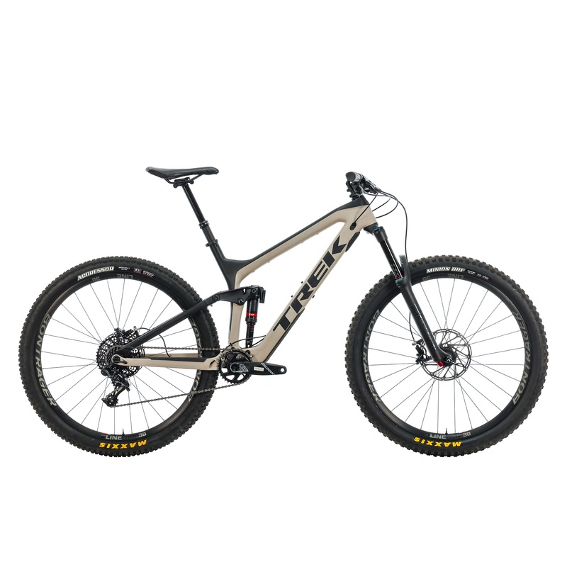 Trek Slash 9.7 Mountain Bike - 2018, 19.5"